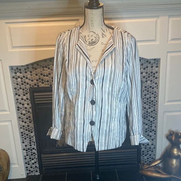 Chico’s black, white, and silver blazer, size m or Chico’s size 2, guc - Picture 1 of 8